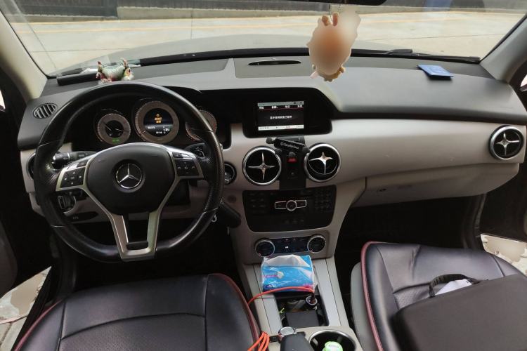 Used Mercedes-Benz GLK-Class 2015 GLK 260 4MATIC Dynamic Edition Ultimate Version Center Console