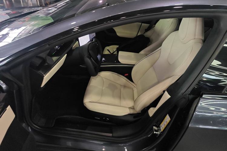 Used Tesla Model S 2023 Three-Motor All-Wheel-Drive Plaid Version
