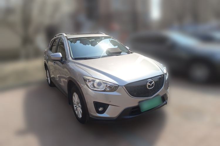 Used Mazda CX-5 2014 2.0L Automatic Two-Wheel Drive Urban Version Front Right 45 Deg
