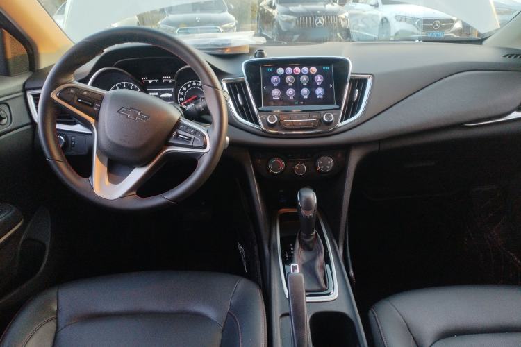 Used Chevrolet Monza 2019 Redline 320T Dual-Clutch Sporty Version China VI Standard Center Console