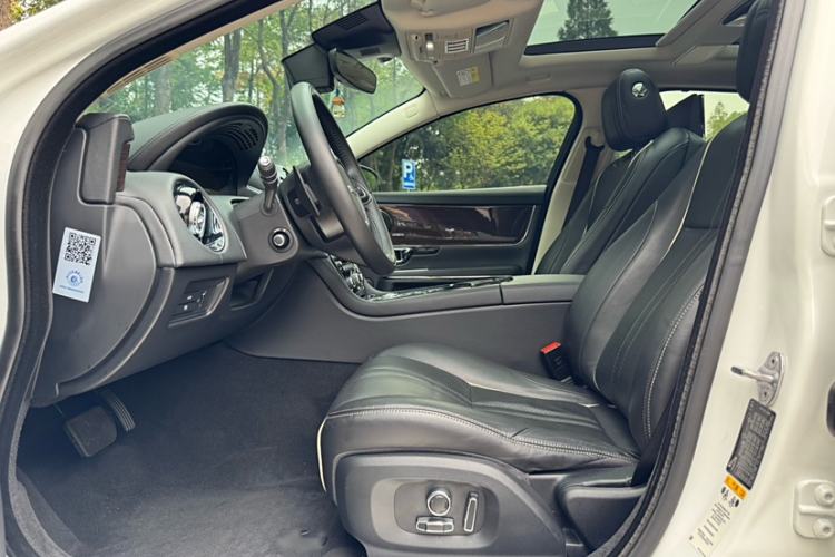 Used Jaguar XJ 2018 XJL 3.0 SC Four-Wheel Drive Panoramic Business Edition