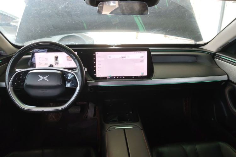 Used XPeng P7 2022 625E Center Console
