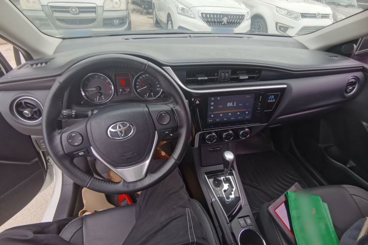 Used Toyota Corolla 2017 Revised Version 1.2T S-CVT GL-i Leather Edition
