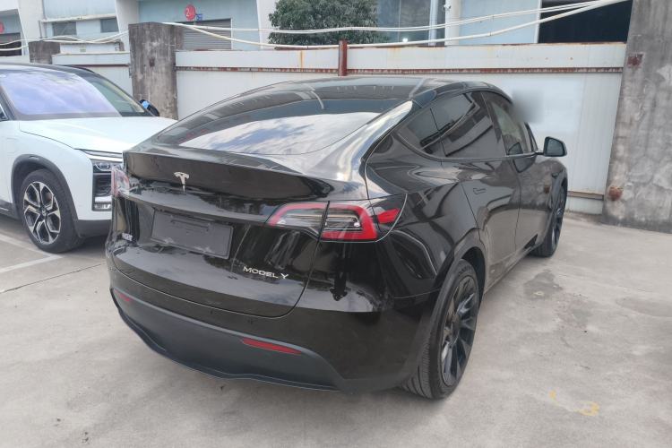 Used Tesla Model Y 2022 Rear-Wheel-Drive Version