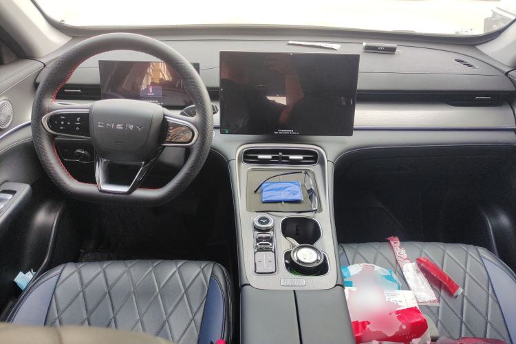 Used Chery Tiggo 8 PLUS 2025 290TGDI DCT Luxury 7-Seater Center Console