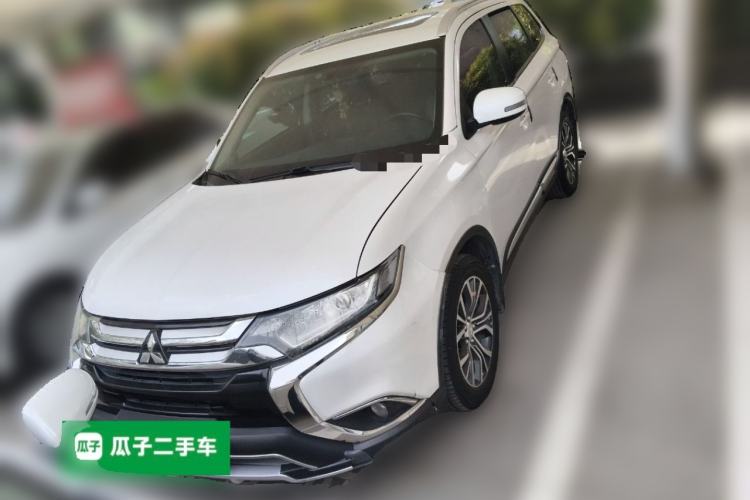 Used Mitsubishi Outlander 2018 2.0L Two-Wheel Drive Glory Edition 5 Seats Front