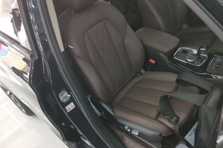 Used BMW X3 2023 xDrive30i Leading Model M Night Edition Package Right Front Seat