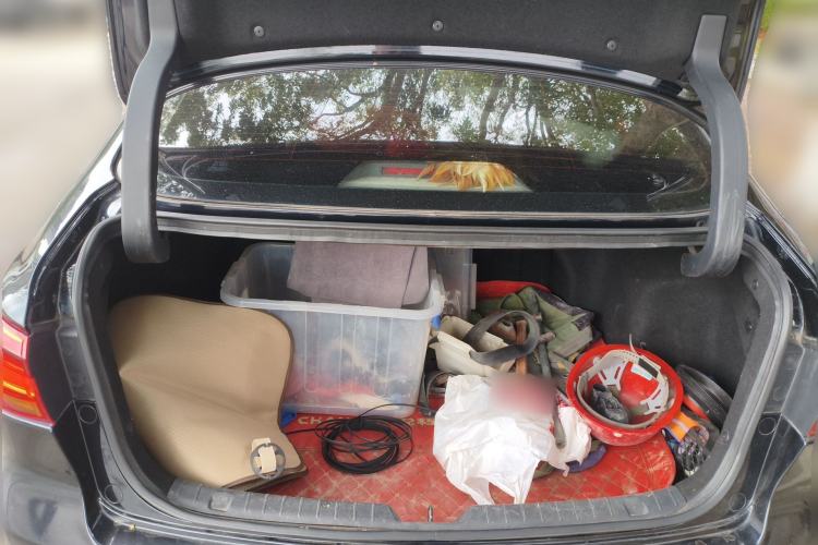 Used CHANGAN Raeton CC 2018 1.5T Automatic Zhiya Model China V Standard Trunk