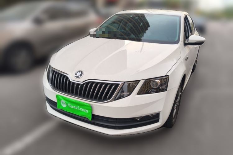 Used Skoda Octavia 2019 1.5L Automatic SmartDrive Comfort Edition China VI Standard