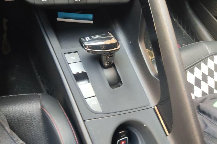 Used Hyundai Elantra 2023 240TGDi DCT N Line GLX Elite Edition Gear Lever