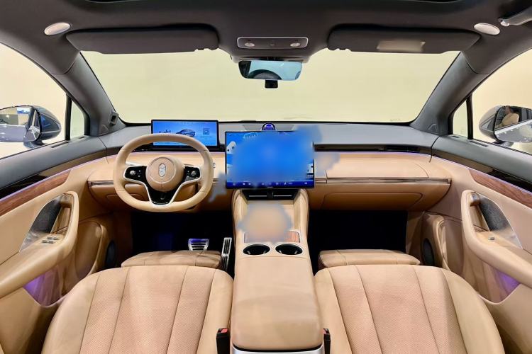 Used Hima Luxeed R7 2026 Model Range-Extending Ultra Interior 1