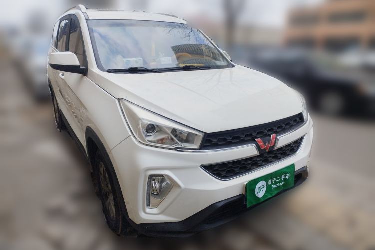 Used Wuling Hongguang S3 2018 1.5T Manual Luxury Model China V Standard
