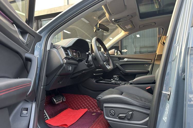 Used Audi Q5L 2022 40T RS Package Performance Model