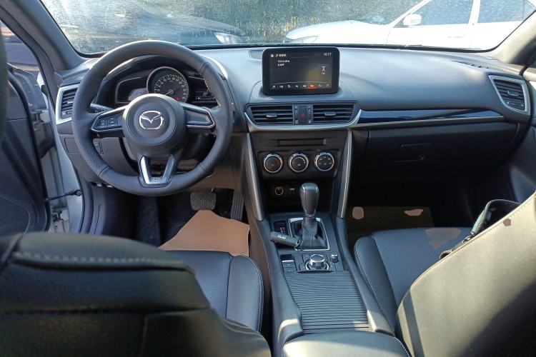 Used Mazda CX-4 2018 2.0L Automatic Two-Wheel Drive Blue Sky Dynamic Version China V Standard