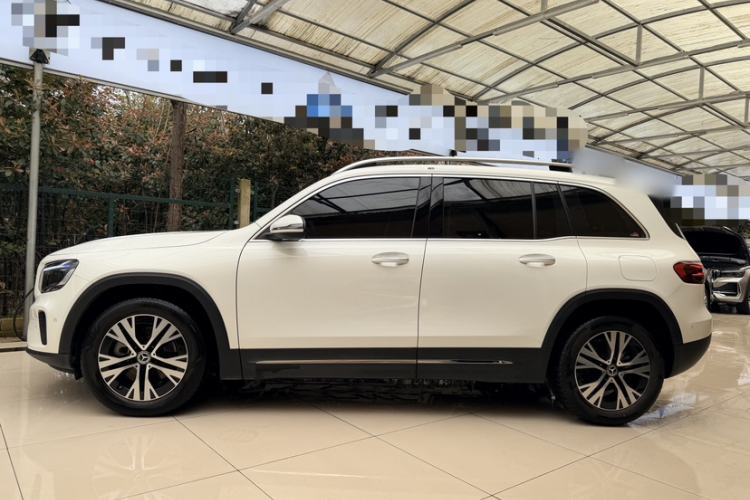 Used Mercedes-Benz GLB 2024 GLB 220 Dynamic Edition Exterior 2