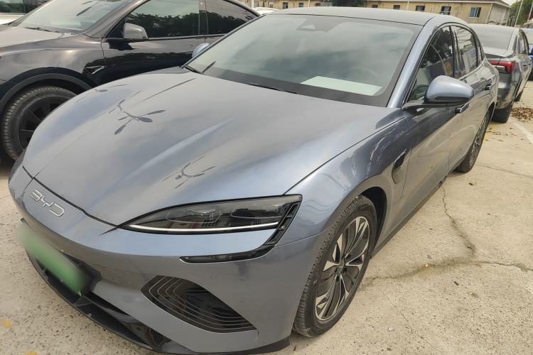 Used BYD Seal 2022 550 km Standard Range Rear-Wheel Drive Elite Version