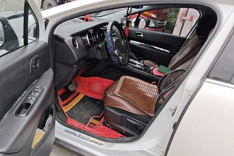 Used Peugeot 3008 2015 2.0L Automatic Classic Edition