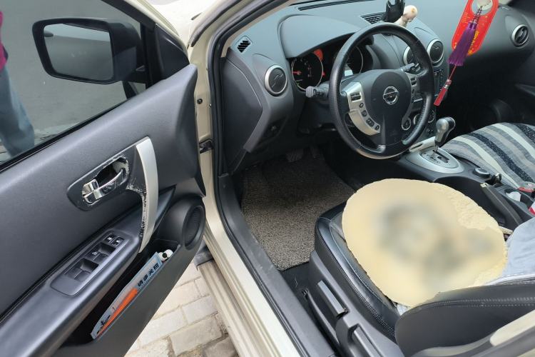 Used Nissan Qashqai 2010 20XFOUR Dragon CVT 4WD Driver Seat