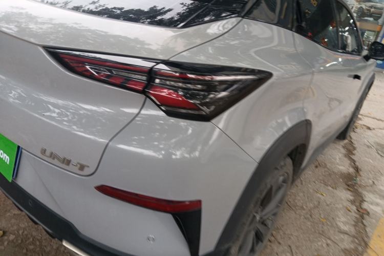 Used CHANGAN UNI-T 2020 1.5T Prestige Version
