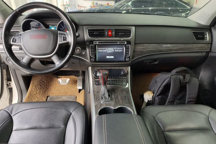 Used Haval H8 2015 2.0T Two-Wheel-Drive Luxury Version