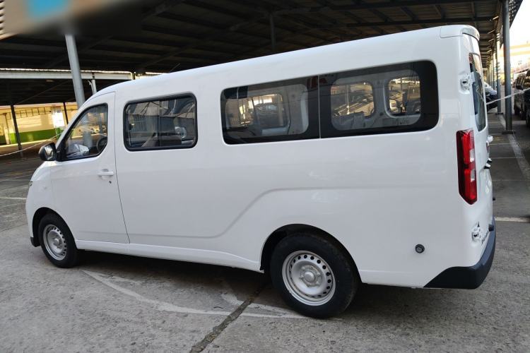 Used Wuling Yangguang 2025 Model 400km Bus Edition—Comfort Edition