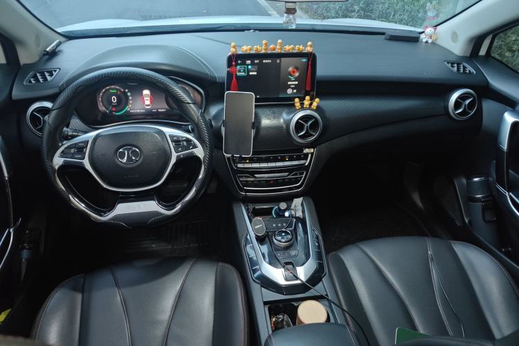 Used BAIC Beijing EU5 2018 R500 Smart Wind Edition