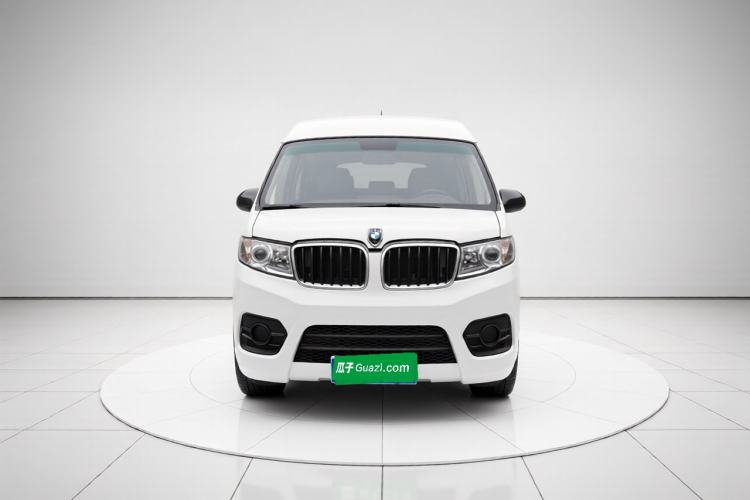 Used Jinbei New Hiace X30L 2021 1.5L Wealth Van Non-Air-Conditioned Version China VI Standard SWC15M Front