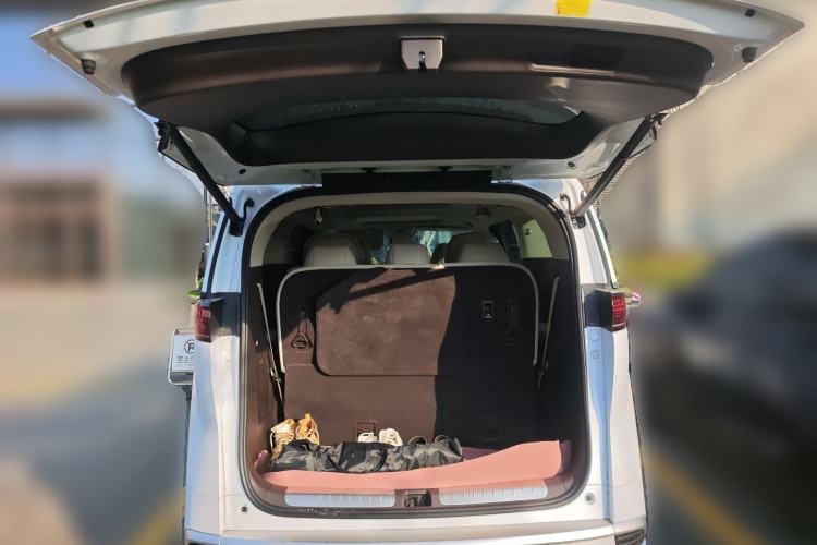 Used Denza D9 2024 DM-i 970 Luxury Model