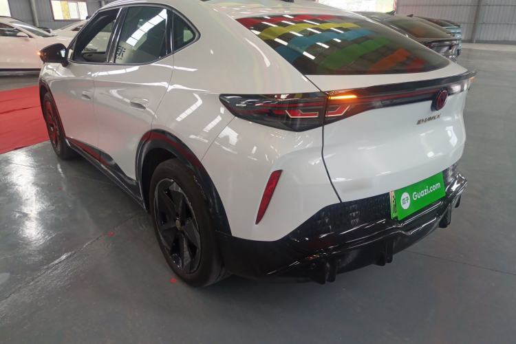 Used Volkswagen ID.UNYX 2024 Pro Long-Range Version
