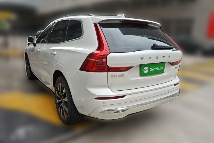 Used Volvo XC60 2023 B5 4x4 Smart Luxury Edition
