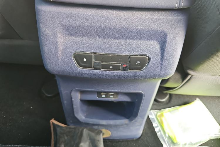 Used BAW Ruisheng Ace M7 2023 2.0L Automatic Long Wheelbase Enjoyment Version 7 Seats
