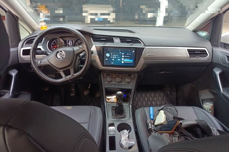 Used Volkswagen Touran 2016 Volkswagen Touran L 280TSI Manual Trend Edition
