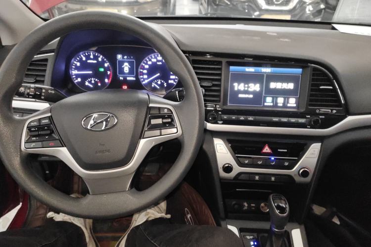 Used Hyundai Elantra (6th Generation / Lingdong) 2016 1.6L Automatic ZhiXuan · Youth Edition