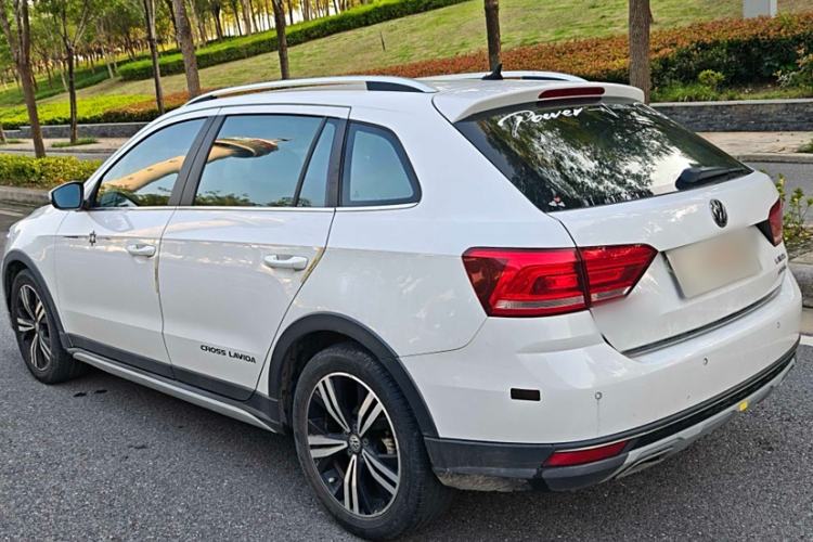 Used Volkswagen Cross Lavida 2016 230TSI DSG Luxury Edition
