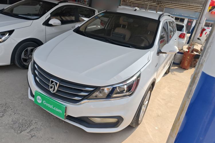 Used Baojun 310W 2017 1.5L Manual Fashion Model China V