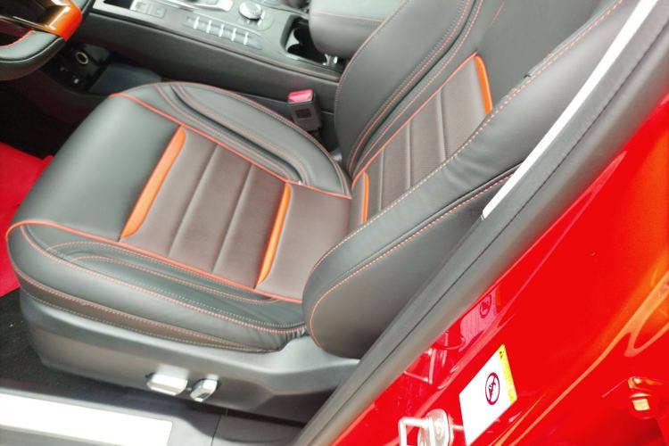 Used Wey VV5 2019 1.5T Two-Wheel-Drive Orange Edition Limited Model