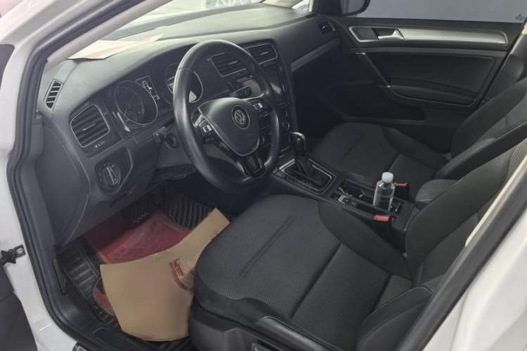 Used Volkswagen Golf 2019 280TSI DSG Comfort Version China VI Standard
