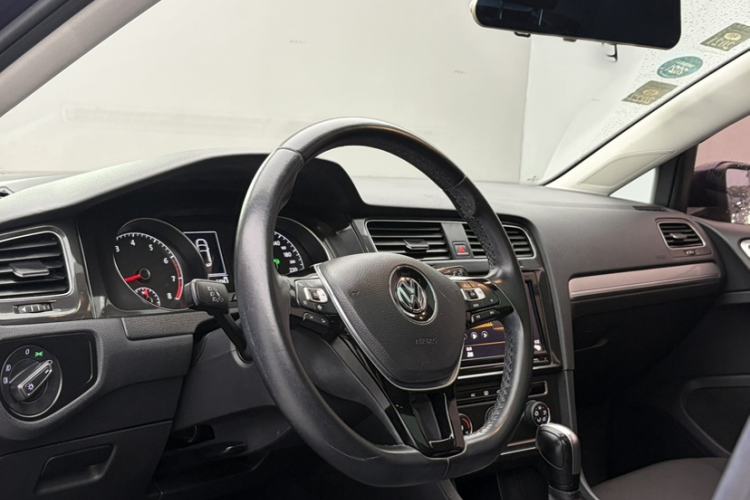 Used Volkswagen Golf 2019 200TSI DSG Comfort & Ambition Edition China VI Standard
