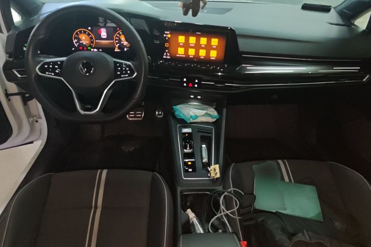 Used Volkswagen Golf 2024 280TSI DSG R-Line 50th Anniversary Edition Center Console