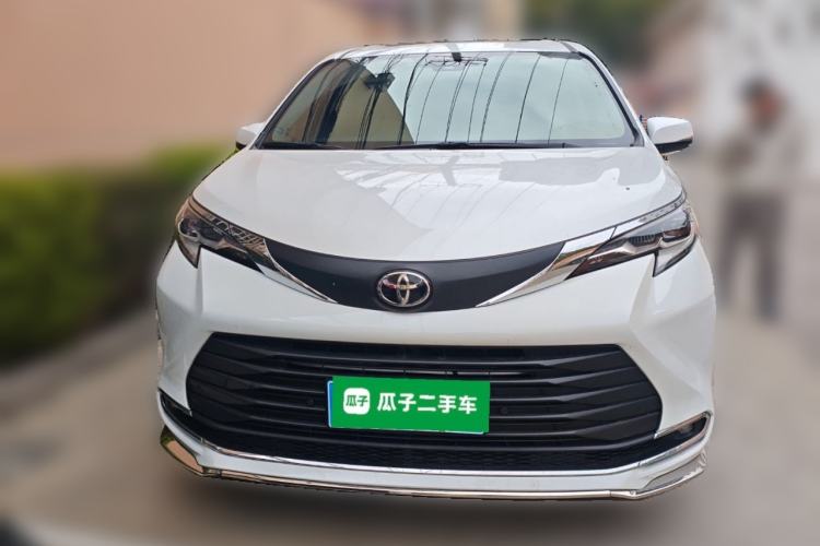 Used Toyota SIENNA 2024 2.5L Hybrid Comfort Edition