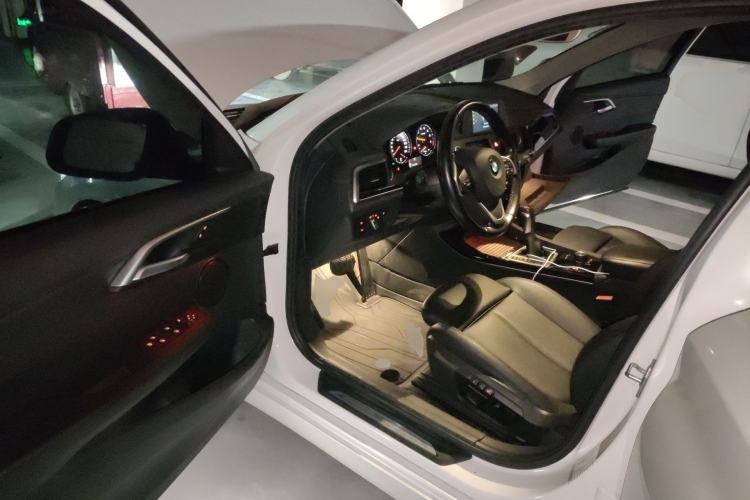 Used BMW 1 Series 2018 118i Sport Edition Driver Seat