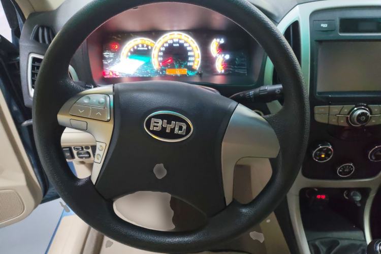 Used BYD F3 2014 1.5L Manual Luxury Model Steering Wheel