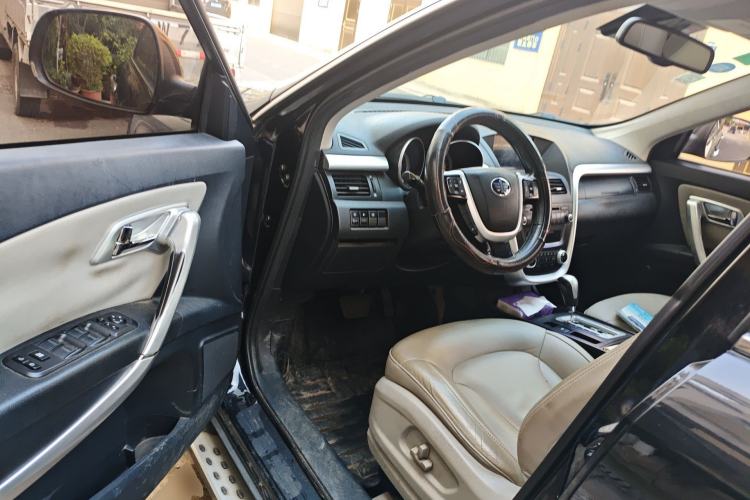 Used Bestune X80 2013 2.0L automatic luxury version