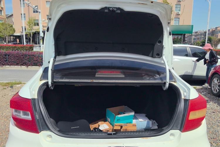 Used Geely Auto Vision 2017 1.5L Automatic Happiness Edition Trunk