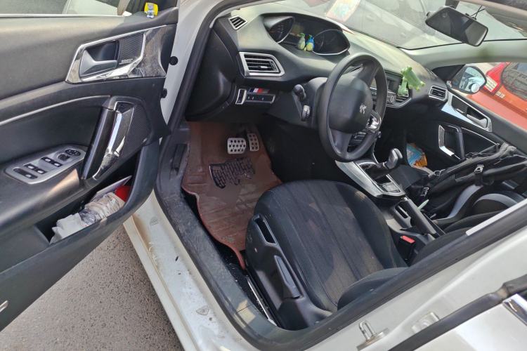 Used Peugeot 308S 2015 1.2T Automatic Shangchi Edition Driver Seat