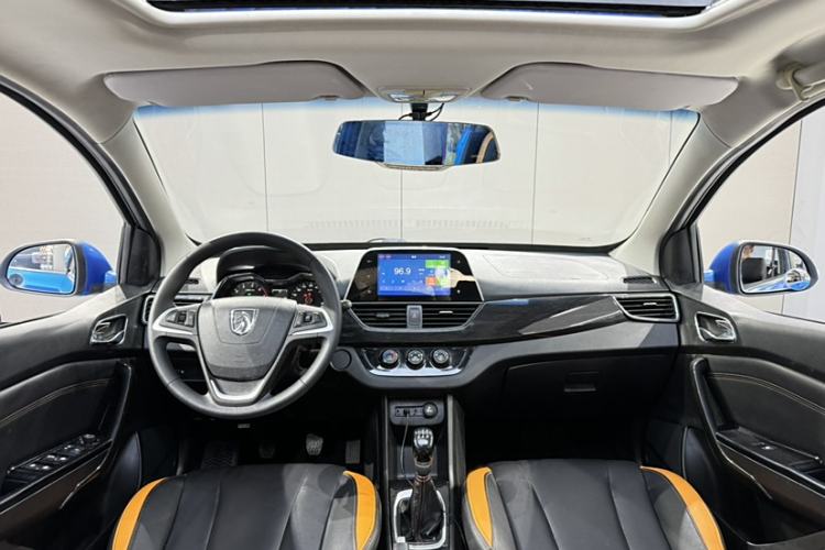 Used Baojun 310 2016 1.2L Manual Luxury Model
