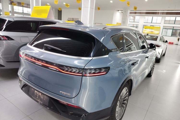 Used VOYAH FREE 2021 Four-Wheel Drive Standard Range-Extended Exclusive Luxury Package Rear Right 45 Deg