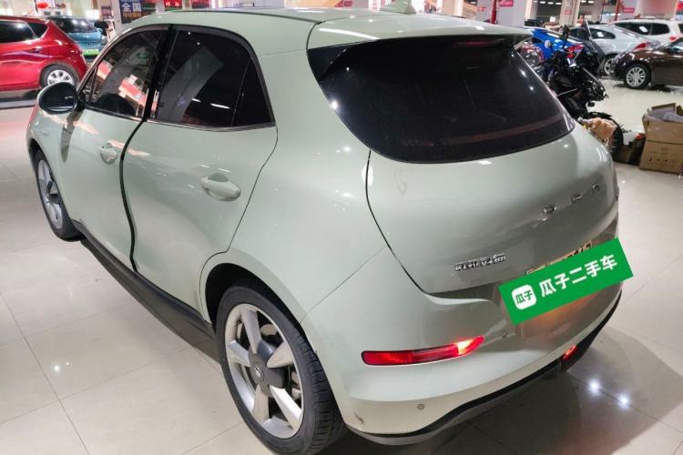 Used ORA Good Cat 2023 401 km Standard Range Premium Version Lithium Iron Phosphate Rear Left 45 Deg