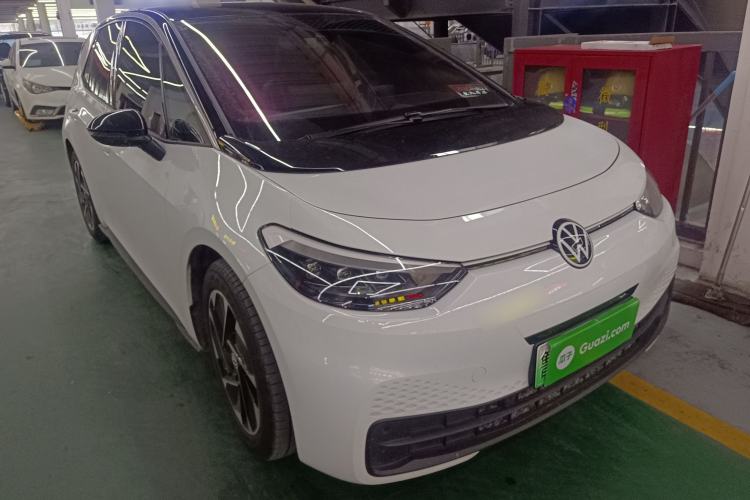 Used Volkswagen ID.3 2025 Smart Version Pure & Intelligent Enjoyment Edition Exterior 1