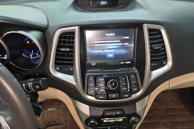 Used Changan Eado 2015 1.6L Manual Luxury Model China V Standard
